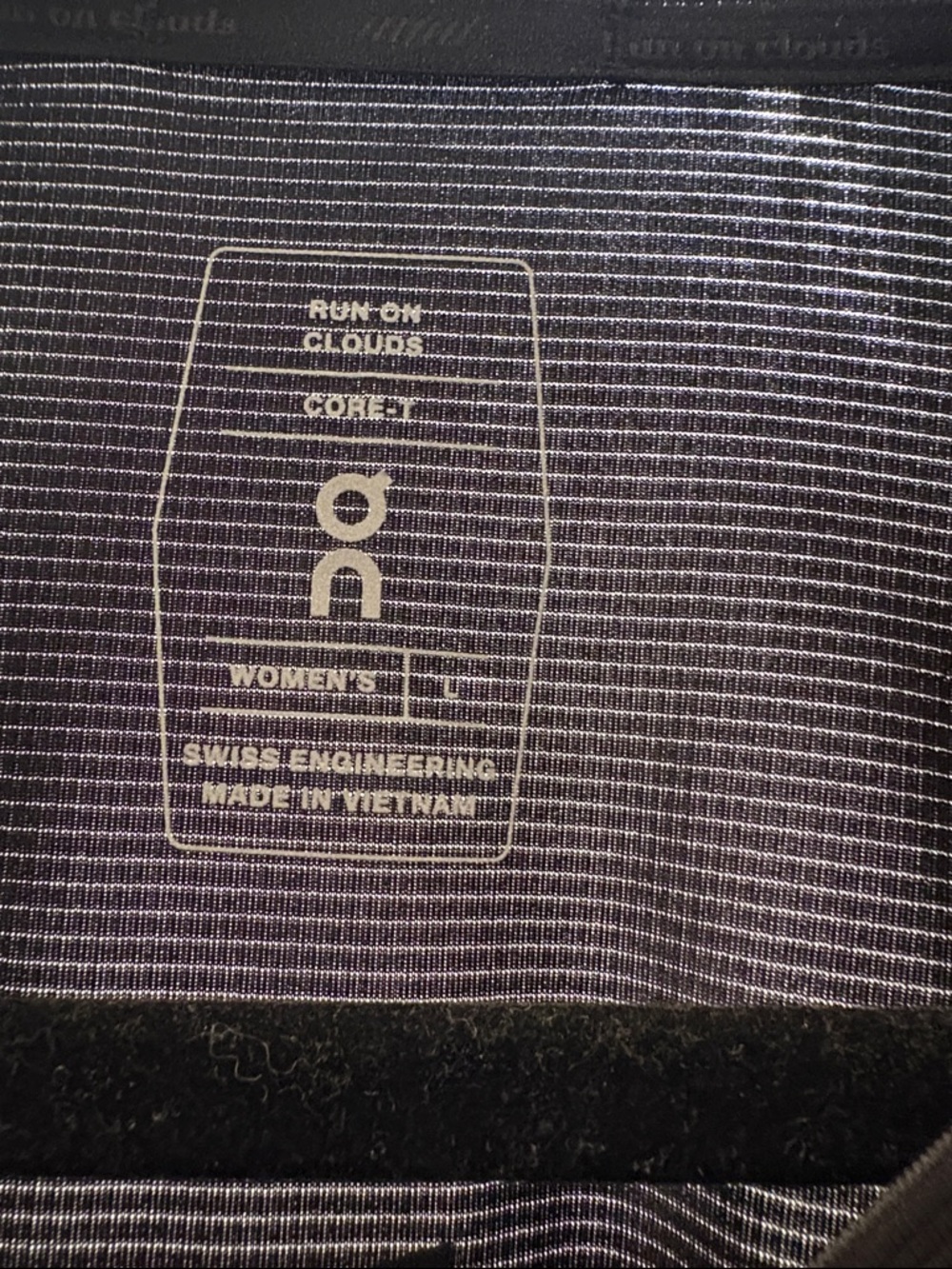 On Running x Kith Black Short-Sleeve Performance Tee - Picture 4 of 13